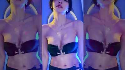 KBJ 윤개굴이 yoon_froggy (oiled) 🎵Vulgar Dance - 20240513