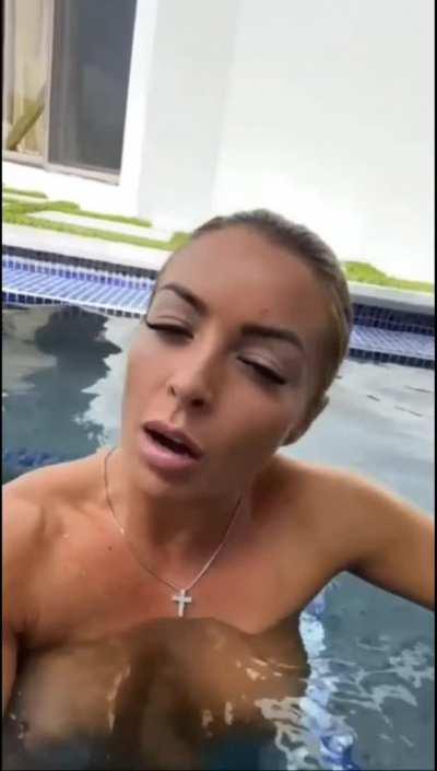 Mandy Rose UP-TO-DATE F0LD3R -> IN C0MMENTS <-
