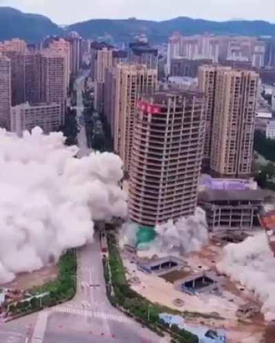 15 Buildings demolished at the same time.