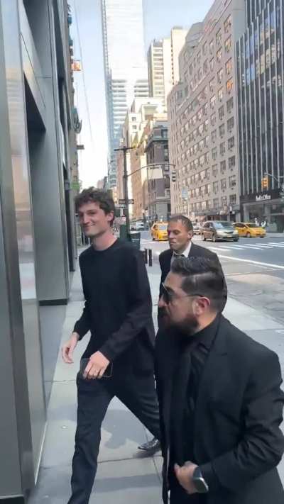 Enron parody guy gets slammed with pie by ex-employee 