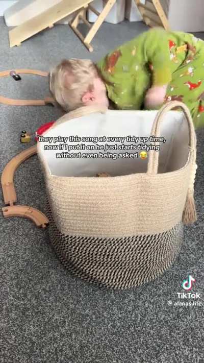 She found that the nursery has been using Pavlov's dog conditioning on the kids, and she's making the most of it.