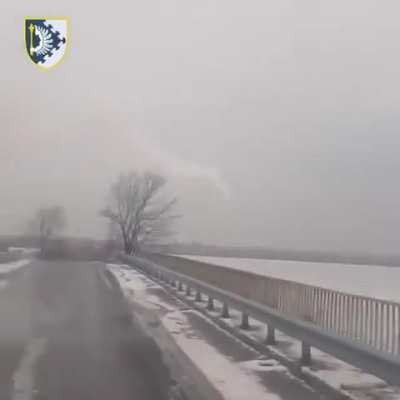 Footage of another Ukrainian soldier shooting down a Russian cruise missile with a MANPADS this morning