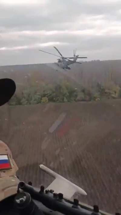 Inside cockpit footage showing evasive maneuvers and combat from inside of a Russian Airforce Mi-35 somewhere in Ukraine. Note the technique of 