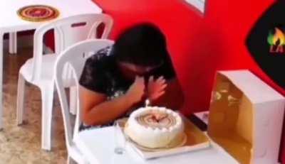 Restaurant patrons joins in celebration after seeing a woman celebrate by herself