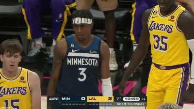 [Highlight] Scottie Pippen's son makes a nice play on the break by dropping it off to Thomas Bryant for the finish