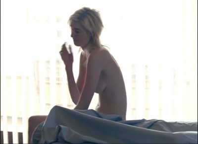 Elizabeth Debicki - The Burnt Orange Heresy (2019)