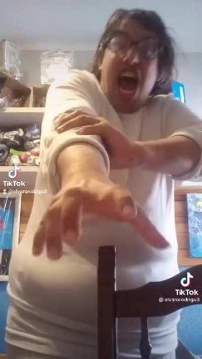 Como supiste que pongo CIERRA😈