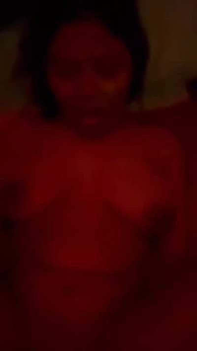 Pune baddie gets cummed by her man’s load, then drops to her knees and sucks him clean. 🫦💦 ..........DM @venuspussy on tele for paid group details!