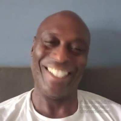 Zavala negotiating with the cabal in season of the chosen: