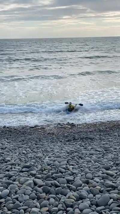 HMRB while I launch this kayak