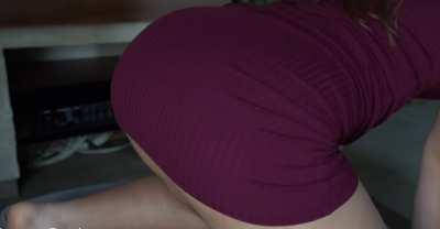 Purple dress twerk without underwear 