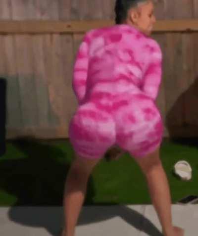 Bianca Raines Twerking