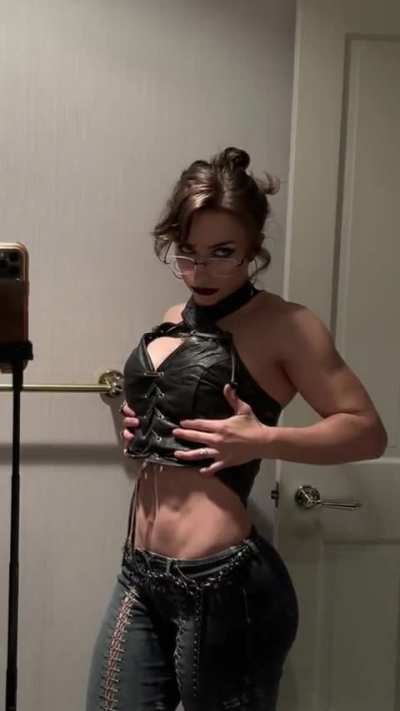 Our Queen looking spectacular - hnnnnnnnnnnnnnnnnnnnnnnnnnnnnnnnnnnng