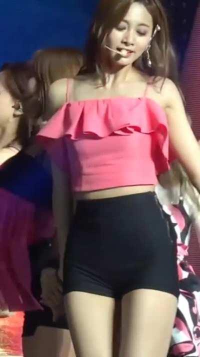 TZUYU’S SEXY BODY GOALS 🤤🤤🤤