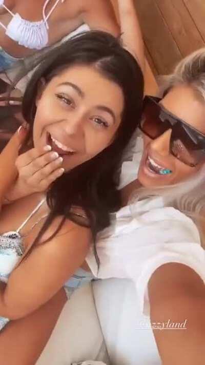 AzzyLand_Pics - Video #5341