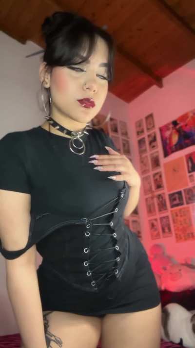 who’s ready to get carried by a bratty e-girl with a [F]ilthy mouth