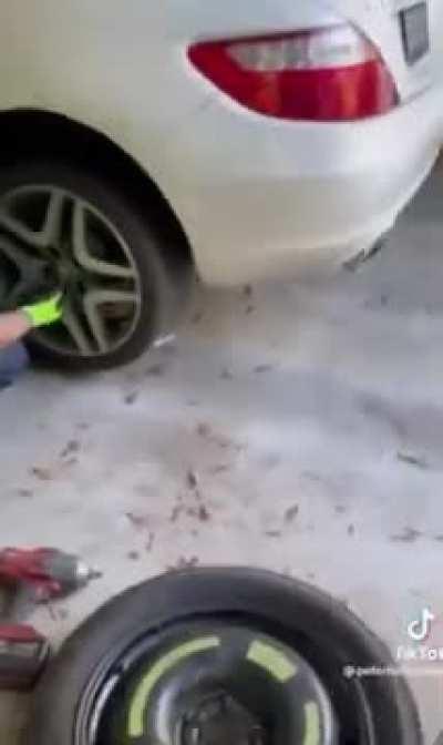 Karen Has Extreme Road Rage