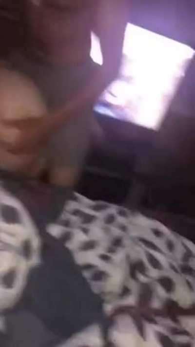 When the parent are out 😮