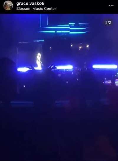 Teenagers Go BALLISTIC When 50 Cent Performs 