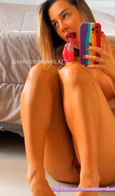 Vanessa Vailatti ( DELA E MAIS 500 MODELOS LINK ABAIXO E NOS COMENTÁRIOS )
