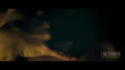 Retro Scenes: Nadia Tereszkiewicz & Catarina Wallenstein - 