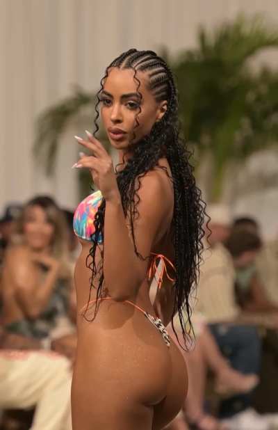 Jessika Kolosovas - LK Swim, Miami Swim Week 2025