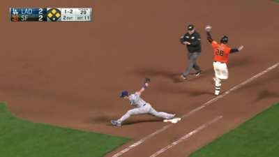 [Highlight] Buster Posey walks off the Dodgers after Will Smith misses the bag