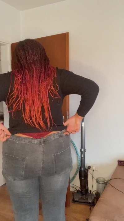 huge ass with an even bigger surprise at the end ;)