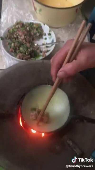 Does anyone know where I can get the cooking spoon/round pan?