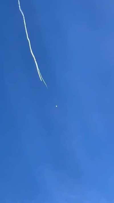 Supersonic F-22 shoots down Chinese spy balloon