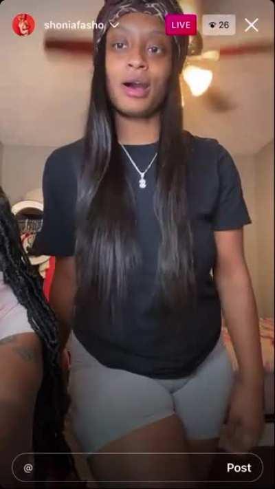 Damn her shit is fat 😩😩