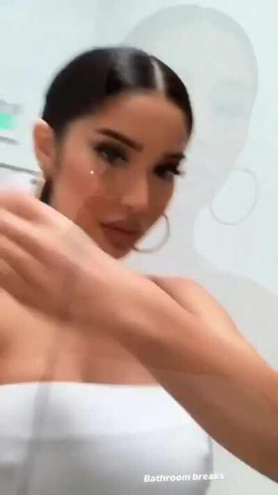 Hella Prominent Pokies