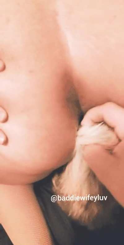 Pulling out my wifes anal plug