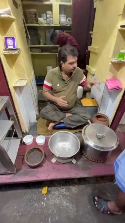 He cleaned his shop. Bharatas, we are so fucking back 🔥