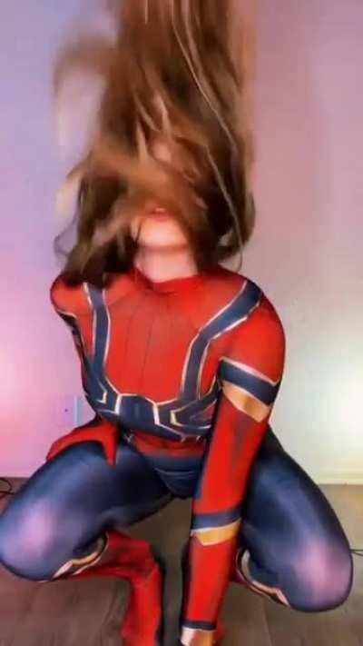 Taya's got a new suit! Probably in my top 3 of favorite Spider-Man suits.