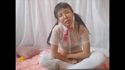 Can I be the little sister who blackmails you into touching yourself exactly how I want you to? (I think you need to click the link to hear the sound or click the link below if you wanna see the full video <3)