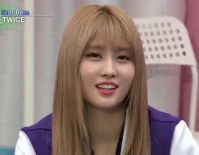Momo imitating JYP