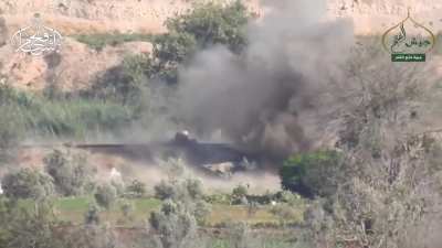 Fateh al-Sham 9M113 Konkurs ATGM strike destroys a Syrian Army BMP - Southern Aleppo Countryside, Syria - 2016