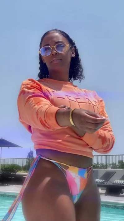 Nafessa Williams 🔥🔥