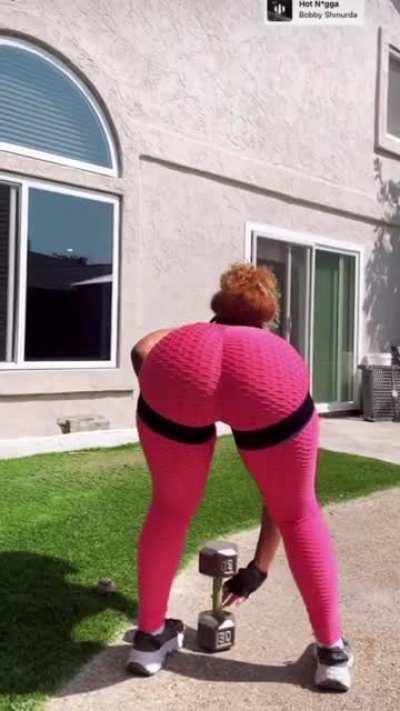 No cap those workouts posts are mainly her teasing us with those cheeks🤔😋