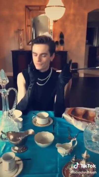 I love watching twists of historical photos