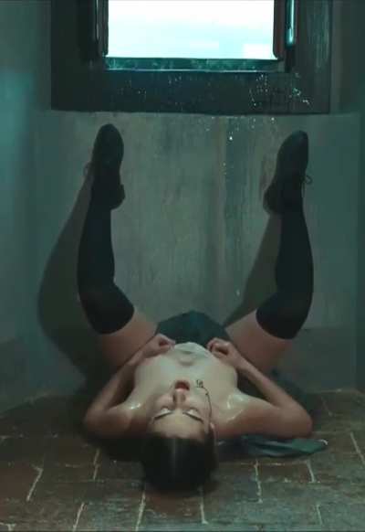 Tecla Insolia - The Art Of Joy S01E02 (2024)