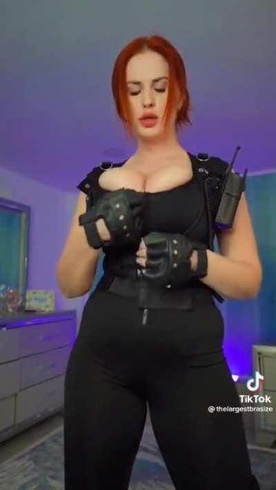 Alexsis Faye: thelargestbrasize