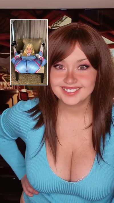 😋 I wonder what this Yoga position is called. Any suggestions? 