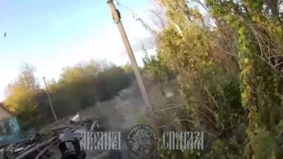 Russian special forces conduct ambushes on Ukrainian soldiers.