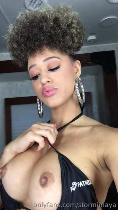 Tootsie Rolls👅👅👅