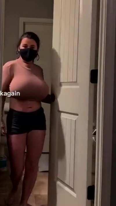 Showing her tits on TikTok