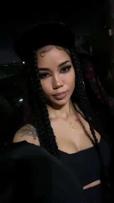 She makes me so fucking horny