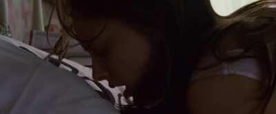 Natalie Portman arching her back as she masturbates