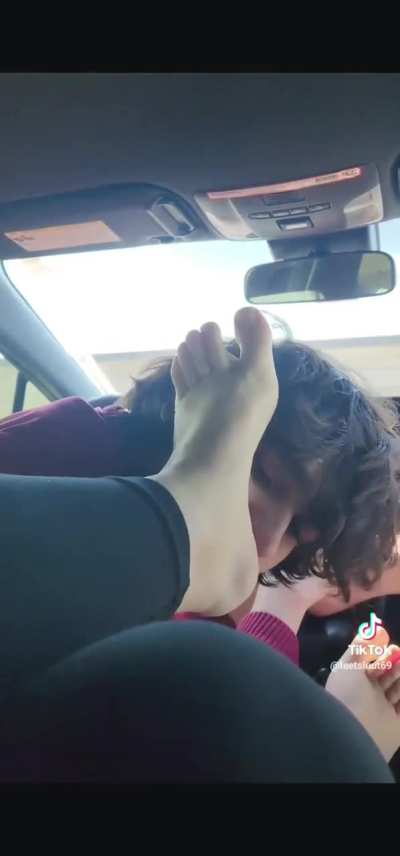 Coworker, her sister and her roommate dominate simp